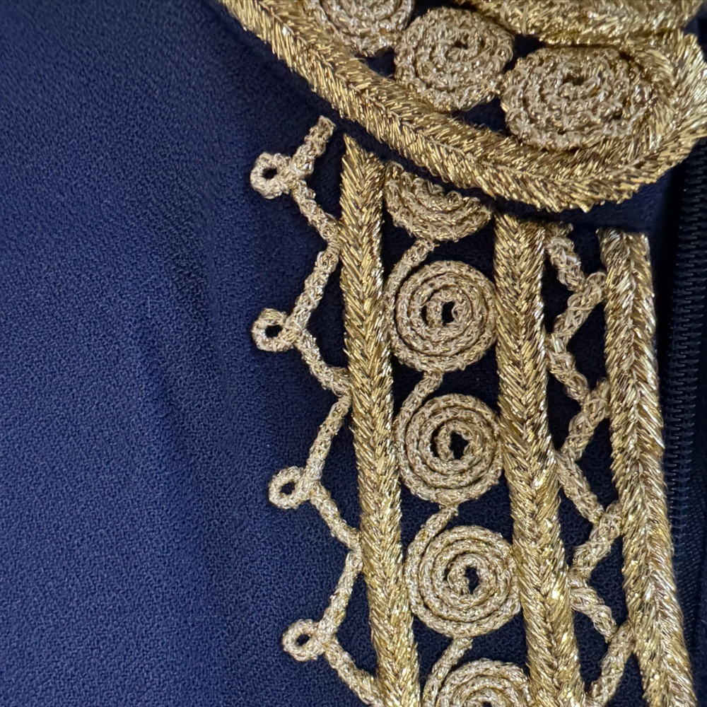 Lilly Pulitzer Navy Garment with Gold Detail - Picture 4 of 4